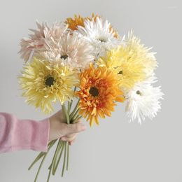 Dekorative Blumen, gebürstete Chrysantheme, Simulation einer einzelnen Gerbera, künstliche Blume für Hochzeit, Heimdekoration, natürlich konserviert