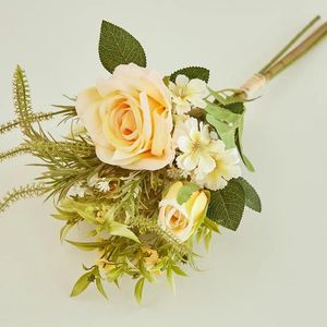 Fleurs décoratives Champagne Rose de soie artificielle pour le mariage à la maison POGRAMENT DE LA POGRAGE PO BRIDE MENTION TENTE FREE BOUQUET