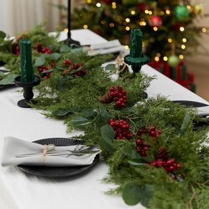 Decoratieve bloemen Kerstmis kunstmatige dennencypress Garland vakantie binnensoor buiten winter open haard groene thuistafel decoratie