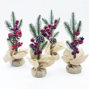 Decoratieve bloemen Kerstmis kunstmatige dennentak Kegel Berry Ornament Bright Bonsai Desk Table Diy Home Decoratie