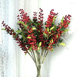 Decoratieve bloemen Kerstbersboon Kunstmatige bloem nep plant groen blad rood arrangement voor huisdecoratie bruiloftsfeestdecoratie