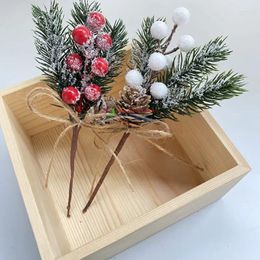 Decoratieve bloemen Kerststekken Decoreerde sneeuwvlokken Pijnnaalden Naalden Cuttlefish Accessoires Dag Simulatie Plant Rode fruit bessen