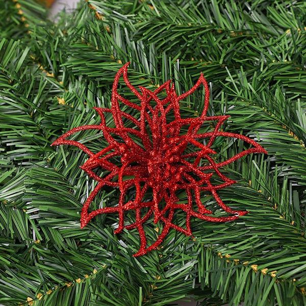 Fleurs décoratives de noël, fleur d'oignon ajourée, couronne d'arbre, scène de décoration de vigne