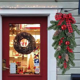 Decoratieve bloemen Kerstmis dennennaald Garland Teardrop Design rustieke kunstmatige voordeur Decor Winter hanger voor