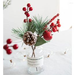 Flores decorativas, esquejes de cono de pino rojo de Navidad, arreglo floral, decoración de árbol, plantas artificiales para el hogar