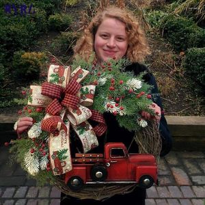 Decoratieve bloemen kerstkrans 2023 Navidad Red Truck Door Artificial Garland Creative Decor 12 inch