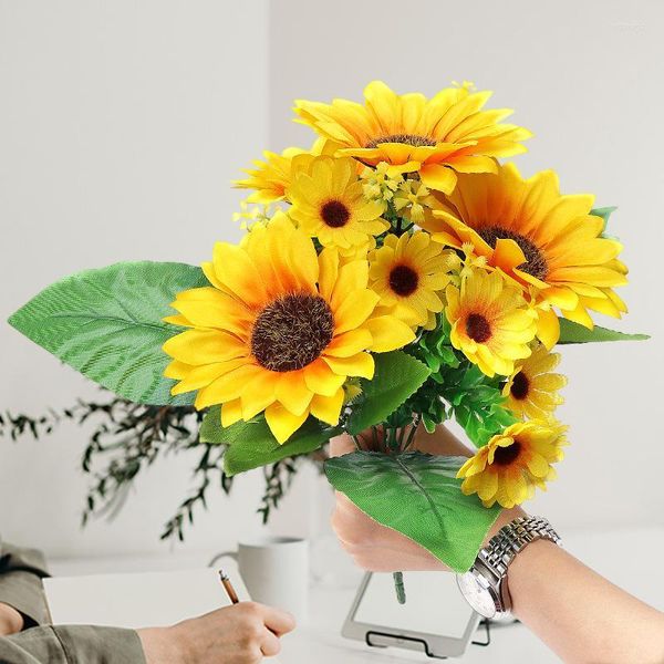 Flores decorativas Boda de campo y decoración del hogar con flores de girasol artificiales Decoraciones de ramo de mano