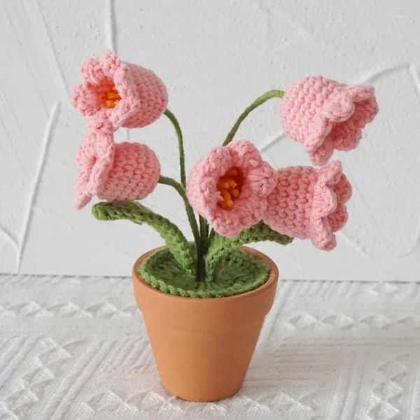 Flores decorativas Crochet convallaria plantas artificiales en macetas Adornos tejidos a mano Regalo de San Valentín para habitación Decoración de mesa de casa