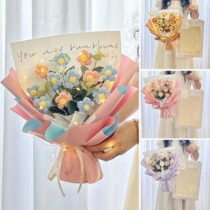 Fleurs décoratives tissées au Crochet, Bouquet tricoté avec lampe Led, cadeau pour enseignant, remise de diplôme, noël