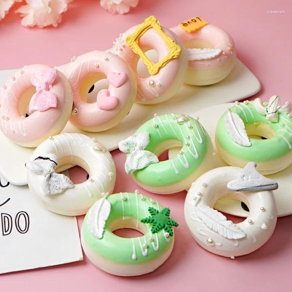 Flores decorativas, bonito y dulce Donut, imán para mensaje de nevera, recuerdos, comida de imitación para decoración de soporte para niños, 4 piezas por lote