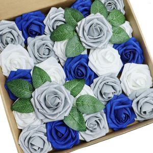 Fleurs décoratives D-sept 25 / 50pcs Fleur artificielle blanc / argent gris / bleu royal Rose avec une tige pour le bouquet de mariage bricolage Bouquet floral décor bébé