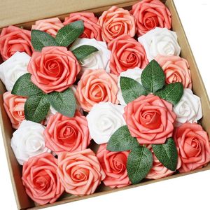 Decoratieve bloemen D-zeven kunstmatige bloem 25/50 stks Wit gemengde levende koraalroos met stengel voor doe-het-zelf bruidsboeketten bruidsdouche cake