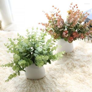 Decoratieve bloemen diy bloem arrangement faux gebladerte nep plant kleine eucalyptus kunstmatige planten zijden boomtak huizen tuin decoratie