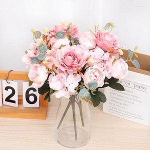 Fleurs décoratives Docidaci Rose Fleur artificielle Retro Retro Silk Bride Bouquet Hydrangea Peony Vintage Fake Floral Home Wedding Decoration