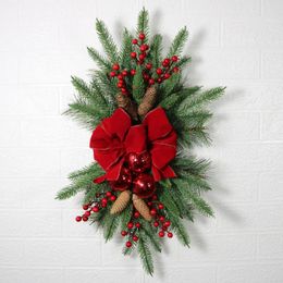 Fleurs décoratives en plastique durable Couronne de Noël cheminée Garland Decoration Décoration Festive Nordique Escalier Ornement Pendant pour arbre