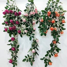 Fleurs décoratives Guirlande d'eucalyptus avec camélias fleur artificielle fausse soie rose vigne décor suspendu faux congé floral pour mariage