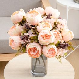 Fleurs décoratives Europe Big Peony Artificiel Home Wedding Decoration Bouquet Retro Silk Fake Flower Party Party Christmas DIY Couronne