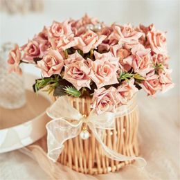Fiori decorativi Falso Viola Marrone Campana del vento Rose Giardino domestico Decorare piante artificiali Bonsai Uccello del paradiso