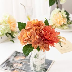 Decoratieve bloemen Faux Dahlia Hydrangea Bouquet Silk Flower Bridal Wedding Arrangement Party Home Decoratie Accessoires Fake