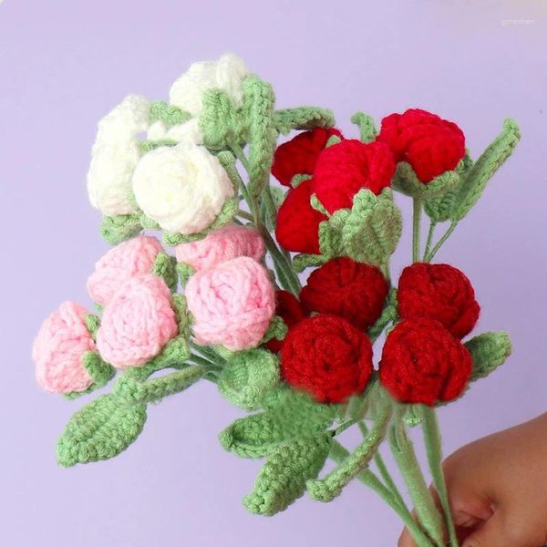 Fleurs décoratives finies au crochet, Simulation de roses tricotées à la main, Bouquet multi-têtes, cadeaux de saint-valentin, accessoires de décoration pour la maison