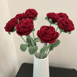 Fleurs décoratives finies à la main Crochet rouge Rose fleur artificielle coton décor à la maison mariage Bouquet à tricoter