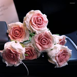 Fleurs décoratives Fini Tricoté Rose Crochet Crochet Faux Bouquet De Mariage Décoration De La Maison Tricot Flor Artificielle Cadeau D'anniversaire 1 PCS