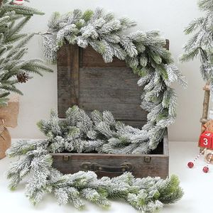 Decoratieve bloemen Flocking slingers nep wijnstokken faux hangende planten bruiloft kerstdecoratie tafel achtergrond boog muur feest huis slaapkamer