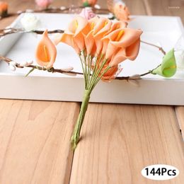 Flores decorativas espuma artificial PE mini flor falsa para la decoración del hogar fiesta decoración de la boda DIY artesanía guirnalda álbum de recortes accesorios de regalo
