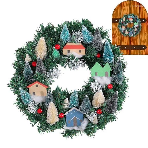 Thème de couronne d'arbre de Noël brillant de fleurs décoratives avec modèle de maison de pomme de pin, embellissement d'intérieur, ornement saisonnier pour l'avant