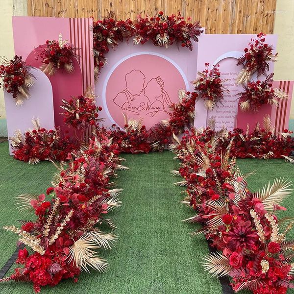 Flores decorativas Hojas de oro Fondo de boda rojo Arreglo floral Fiesta Arco Decoración Fila Prop Evento Mesa Centro de mesa Bola Piso