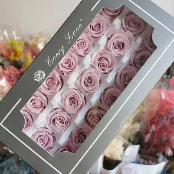 Flores decorativas Grado A Rosa preservada Cabeza de flor Rosas eternas para la exhibición del banquete de boda 2-3 CM 21/24 piezas Decoración Caja de regalo romántica Favor