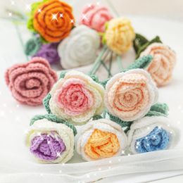 Fleurs décoratives tricotées à la main au fil de crochet, fleur de rose, tulipe, tournesol, bouquet artificiel, décorations de mariage pour la maison, Saint-Valentin