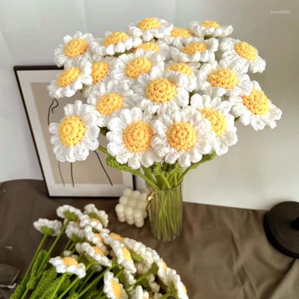 Flores decorativas Ramo de margaritas tejido a mano Ganchillo hecho en casa Acabado Flor de punto Boda Regalo del día de la madre Decoración del hogar