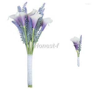 Fleurs décoratives Main Cravate Artificielle Floquée Lavande Calla Lily Bouquet Avec Hommes Marié Corsage Pour Mariage Bureau À Domicile Arrangement Décor