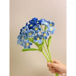 Decoratieve bloemen Handgeweven boeket Haakhaaklijn Wol Flower Artificial eindproductcadeau voor lerarendag