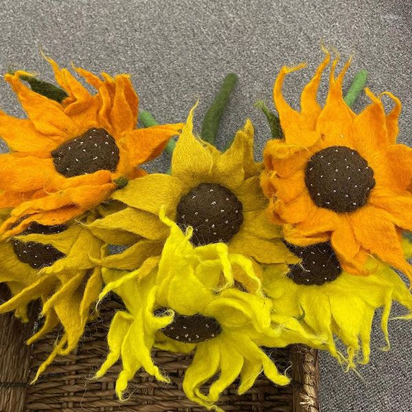 Bouquet de tournesols en feutre de laine tissé à la main, fleurs décoratives, pour décoration de fête de mariage, décoration artificielle de salon de maison, cadeau