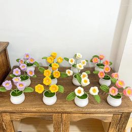 Fleurs décoratives tricotées à la main, Simulation créative de campanule, muguet, ornements en pot, cadeaux de bureau finis