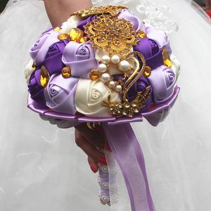 Fleurs décoratives faites à la main Vintage mariée demoiselles d'honneur Bouquet violet Satin Rose doré strass broche Bouquets de mariage Floral