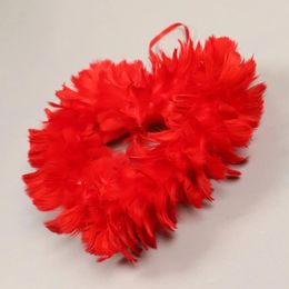 Fleurs décoratives en forme de coeur en forme de la Saint-Valentin de la Saint-Valentin Couronne de plumes rouges Porte de plumed Ornement Party Party Supplies 2024