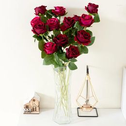 Fleurs décoratives de haute qualité Flocking Rose Rose Silk Bouquet artificiel Bouquet romantique Mariage Party Home Room Decoration Cadeau