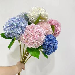 Decoratieve bloemen hoogwaardige Hydrangea Branch Artificial Flower Wedding Pography Fake voor verjaardagsfeestje Home Tabel Decoratie