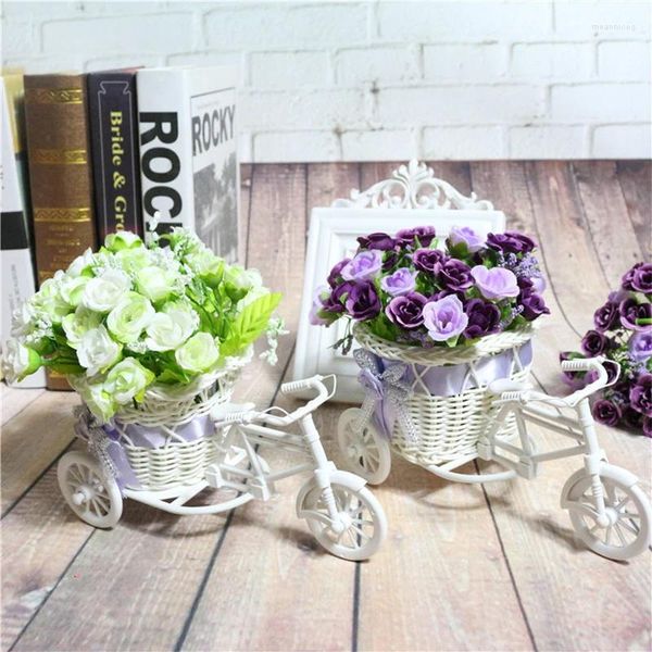 Fleurs décoratives simulation maison florage flottante set bicycle tissé panier de mariage décoration décoration en plastique conception de tricycle en plastique