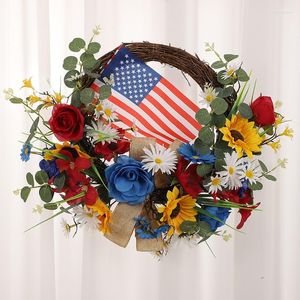 Fleurs décoratives idylliques du 4 juillet couronnes patriotiques américains faits à la main Memorial Day vacances artificielles dans un vase