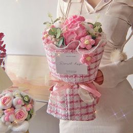 Flores decorativas Ins, ramo de flores de ganchillo, decoración de boda tejida a mano terminada, regalo creativo tejido a mano para el Día de la madre