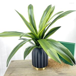 Decoratieve bloemen grote kunstmatige sappige planten tropische jungle boom nep aloë bladeren plastic groene bladeren potten voor huis bruiloft decor