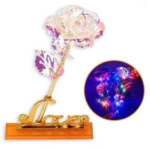 Decoratieve bloemen Led Luminous Roses Simulatie Rose Bouquet Artificial Gloeiende Valentijnsdag Gift Verjaardag Wedding Party Decoratie