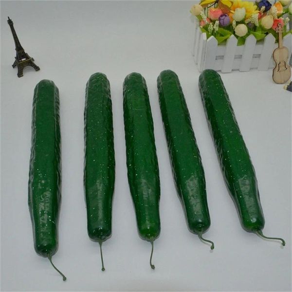 Fleurs décoratives Lifelikes Cucumbers artificiels Simulations de faux légumes po