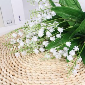 Decoratieve bloemen Lily of the Valley Simulation Artificial Home Wedding Decorations Wind Chime Flower Room Decor Pography Props