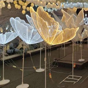 Fleurs décoratives lumineuses ailes de papillon pendentif décoration de plafond décor de mariage route passerelle Guide El scène lumières lampe de fête d'anniversaire