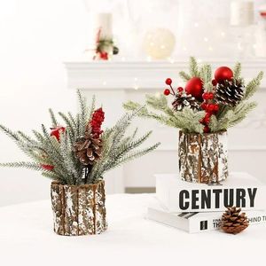 Flores decorativas mini mesa artificial mesa de árbol de navidad base de madera base con bolas bayas rojas de pino 2024 decoración para